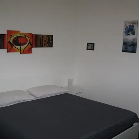 Hotel Bed And Breakfast Lucia 3*